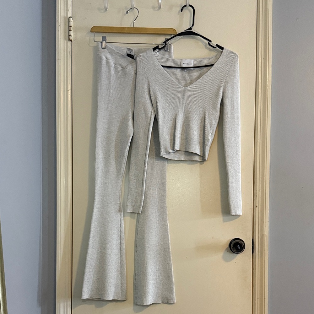 Women's Gray Knit Set - V-Neck and Flare Pants